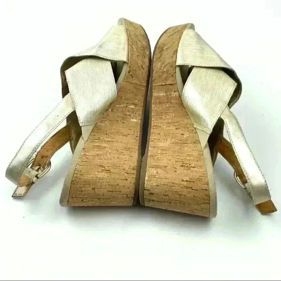 Joan & David Circa Wedge Flatform CJWANDY 7.5 Gold - Picture 5 of 12